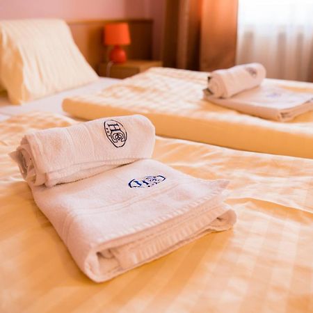 Hotel Clavis Lucenec Ngoại thất bức ảnh